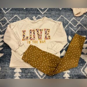 CARTERS LOVE IS THE WAY FLOWER OUTFIT